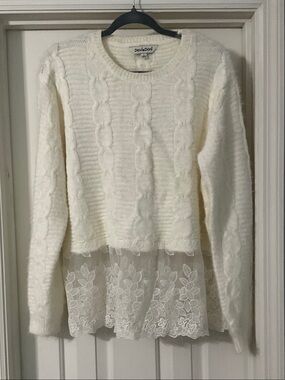 DAVI & DANI Cream Cable Knit Sweater with Lace Peplum